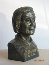 全国民兵英雄-孙玉敏像